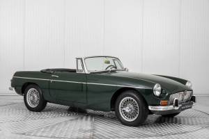Image 5/50 of MG MGB (1968)