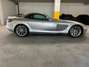 Image 6/34 of Mercedes-Benz SLR McLaren (2006)