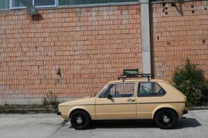 Immagine 4/26 di Volkswagen Golf Mk I 1.1 (1983)