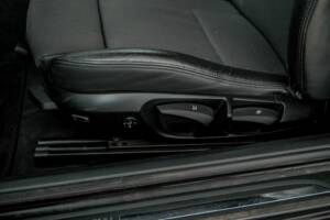 Image 40/50 of BMW 125i (2008)