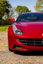 Bild 24/50 von Ferrari FF (2012)