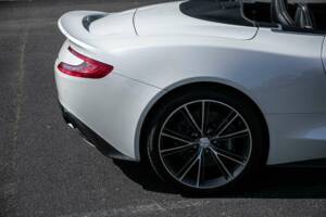 Image 44/50 of Aston Martin Vanquish Volante (2014)