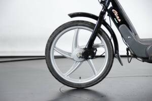 Bild 17/49 von Piaggio DUMMY (2002)