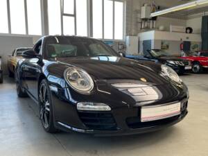 Image 23/39 of Porsche 911 Carrera (2011)
