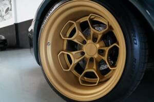 Image 32/50 of Porsche 911 Carrera RWB (1995)