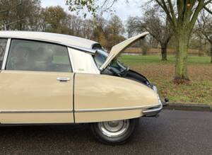 Bild 9/15 von Citroën DS 23 Pallas (1973)