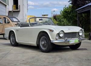 Imagen 7/46 de Triumph TR 4A (1965)
