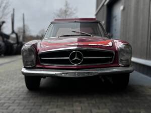 Image 3/8 of Mercedes-Benz 230 SL (1965)