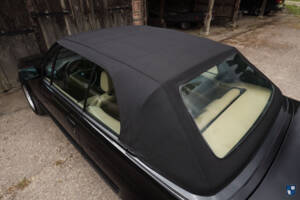 Bild 58/83 von BMW 325i (1990)