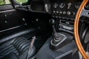 Image 28/40 de Jaguar Type E 4.2 (1967)