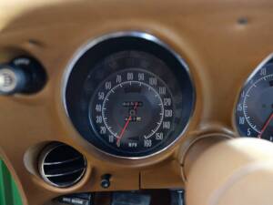 Image 11/50 of Chevrolet Corvette Stingray (1972)