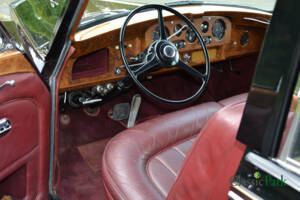 Image 22/50 de Rolls-Royce Phantom V James Young (1964)