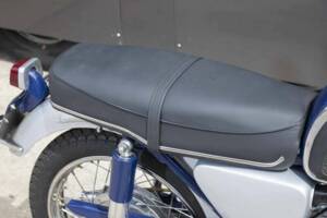 Image 8/39 of Honda CB 72 (1960)