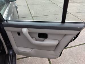 Bild 97/113 von BMW 735i (1986)