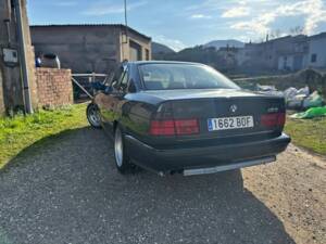 Immagine 4/8 di BMW M5 (1992)