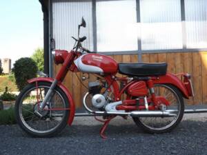 Bild 29/50 von Benelli Leoncino 2T (1959)