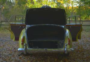 Image 16/38 of Rolls-Royce Silver Cloud I (1959)