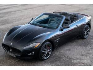 Imagen 17/42 de Maserati GranCabrio 4.7 (2010)