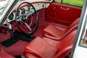 Image 14/39 de Porsche 356 B Carrera 2/2000 GS (1963)