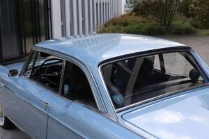 Image 11/56 of Peugeot 404 Coupé (1968)