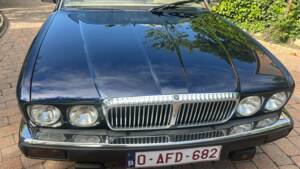 Afbeelding 4/8 van Daimler XJ 6 4.0 (1992)
