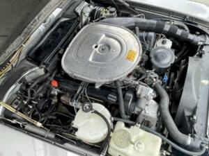 Image 24/36 de Mercedes-Benz 560 SL (1986)