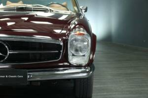 Bild 36/50 von Mercedes-Benz 280 SL (1971)