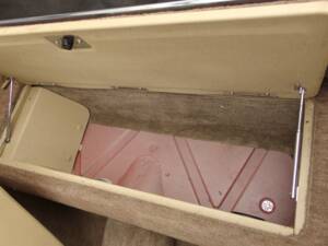 Image 57/99 de Jaguar XJS 5.3 V12 (1990)