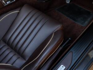 Bild 60/79 von Aston Martin DB 9 GT Volante (2017)