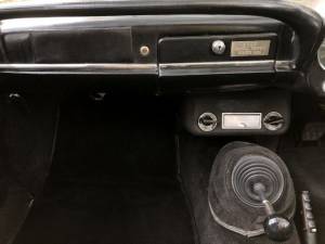 Image 41/50 of Alfa Romeo 2600 Spider (1964)