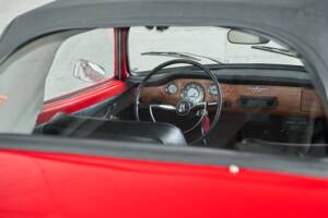 Image 48/50 of Volkswagen Karmann Ghia 1500 (1971)