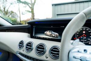 Image 24/48 of Mercedes-Benz S 63 AMG S 4MATIC (2018)