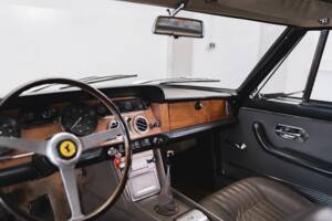 Image 91/100 of Ferrari 330 GT 2+2 (1965)