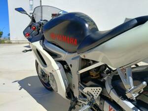 Image 46/47 of Yamaha DUMMY (2000)