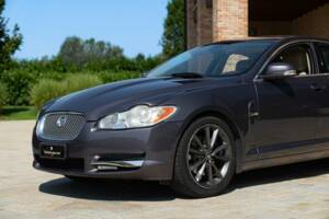 Immagine 13/50 di Jaguar XF 3.0 D-S (2008)