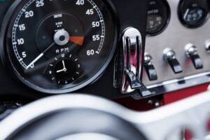 Image 23/32 of Jaguar E-Type 3.8 (1961)