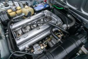 Image 23/50 de Alfa Romeo Giulia GT 1300 Junior (1972)