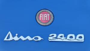 Immagine 30/45 di FIAT Dino 2400 Coupe (1971)