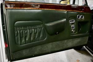 Image 29/48 of Rolls-Royce Corniche I (1977)