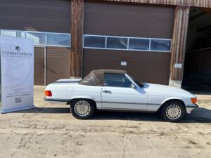 Image 10/26 of Mercedes-Benz 560 SL (1987)