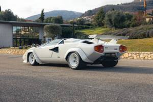 Image 2/73 of Lamborghini Countach LP 400 S (1980)