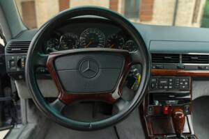 Image 49/50 of Mercedes-Benz SL 320 (1995)