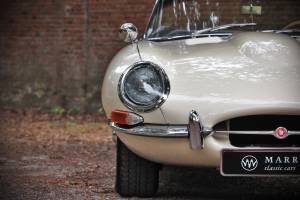 Immagine 9/50 di Jaguar Type E 4.2 (1965)