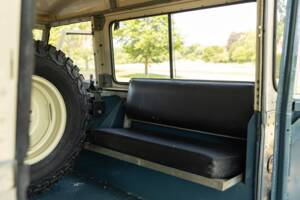 Bild 42/50 von Land Rover 88 (1980)