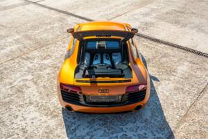 Image 32/36 of Audi R8 V10 (2013)