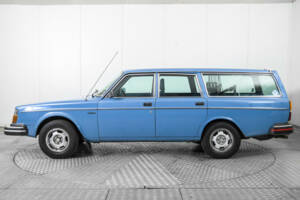 Image 9/50 of Volvo 245 (1980)