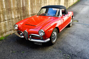 Image 7/25 of Alfa Romeo Giulia 1600 Spider (1962)