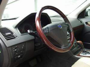 Bild 18/97 von Volvo XC90 V8 (2005)