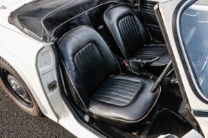 Image 34/42 of Triumph TR 4A (1966)