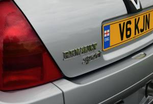 Image 27/50 de Renault Clio II V6 (2002)
